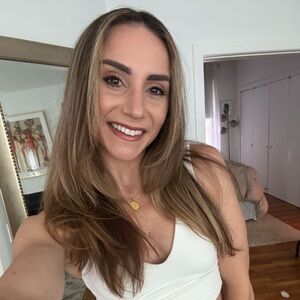 Meet your Posher, Christie